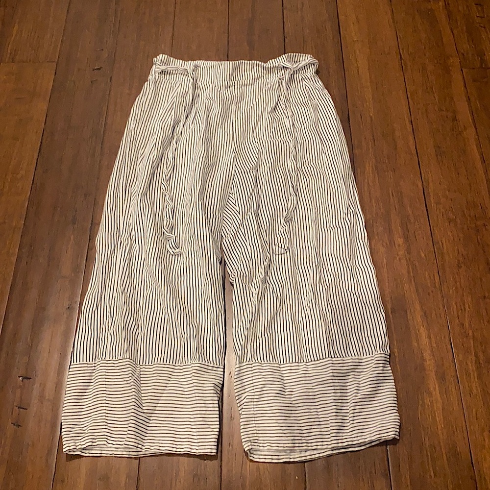Linen cropped striped pants